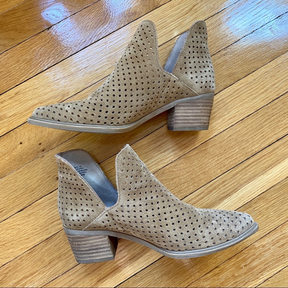 Steven by Steve Madden Danese Ankle Bootie 8